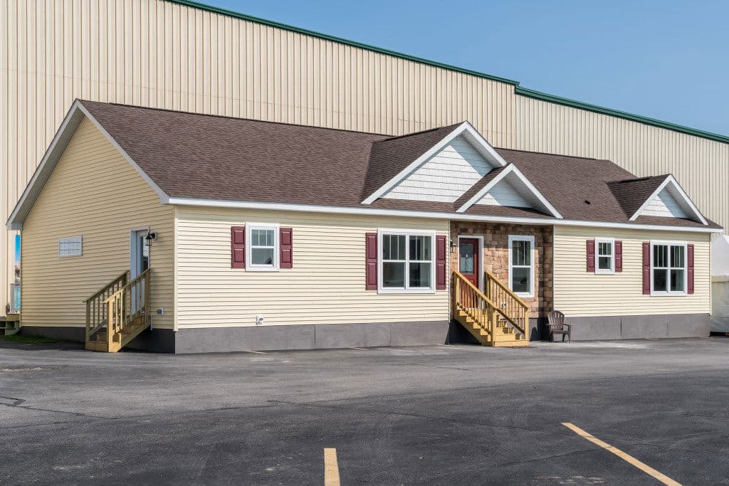Ultra ranch 2p2403-x elevation and exterior home features